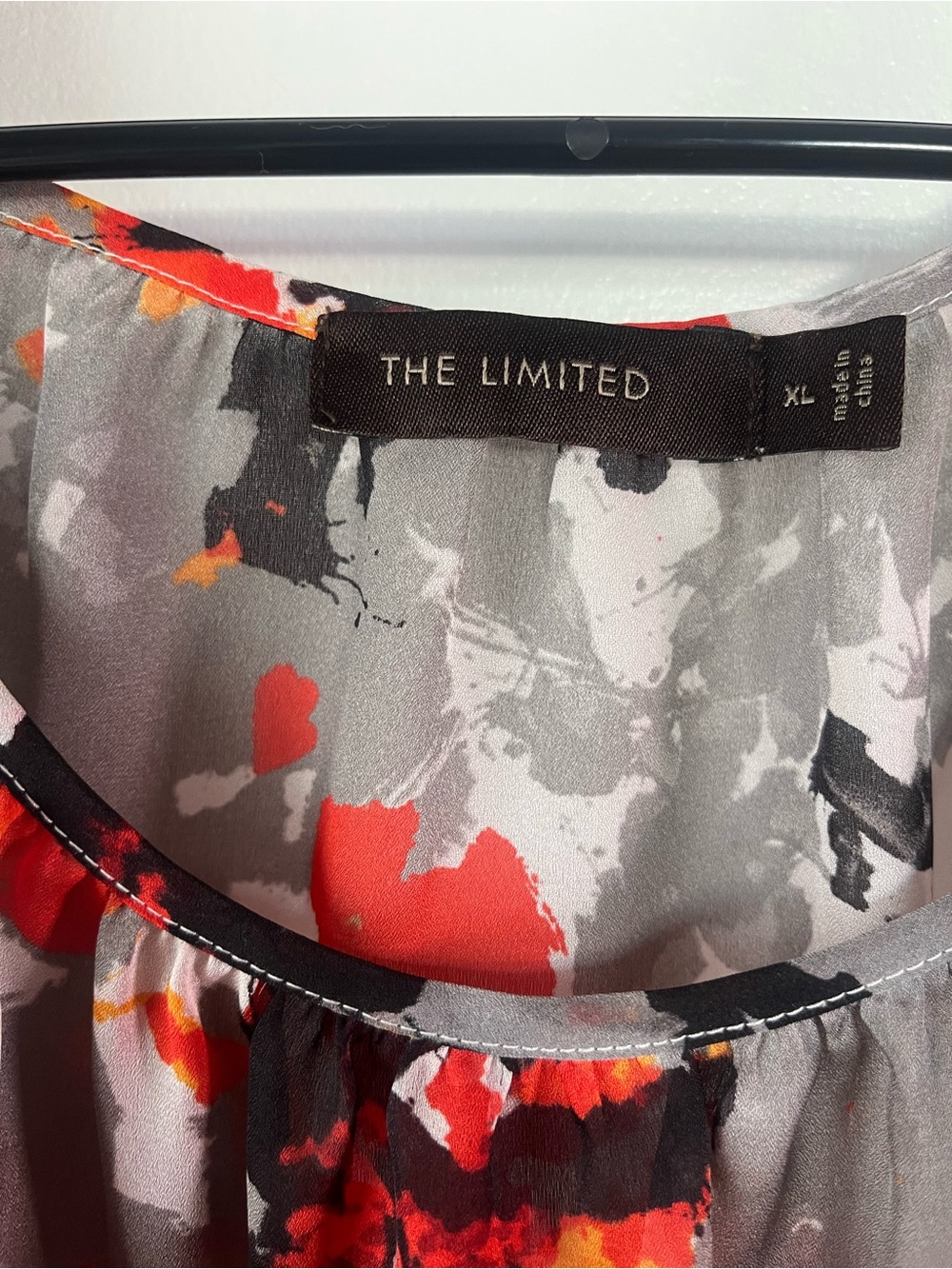 The Limited Red, Gray & Orange Floral Scoop Neck Blouse - Picture 3 of 8
